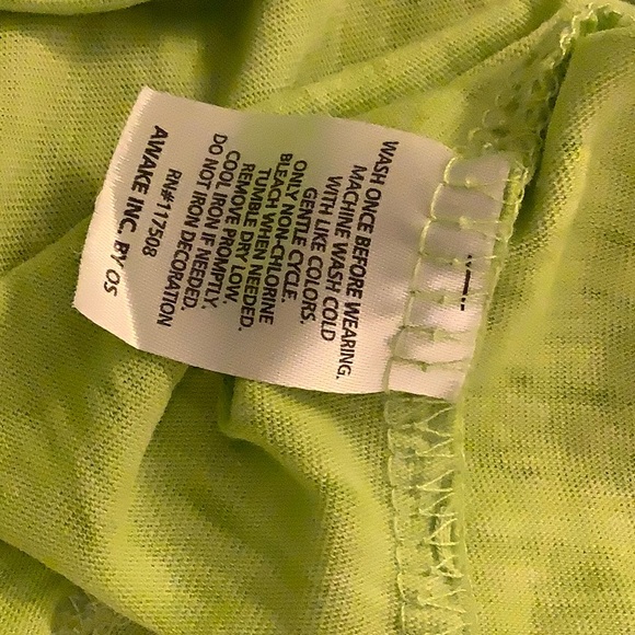 ✨Oversized Light Green Thin T-Shirt✨ - Picture 4 of 4